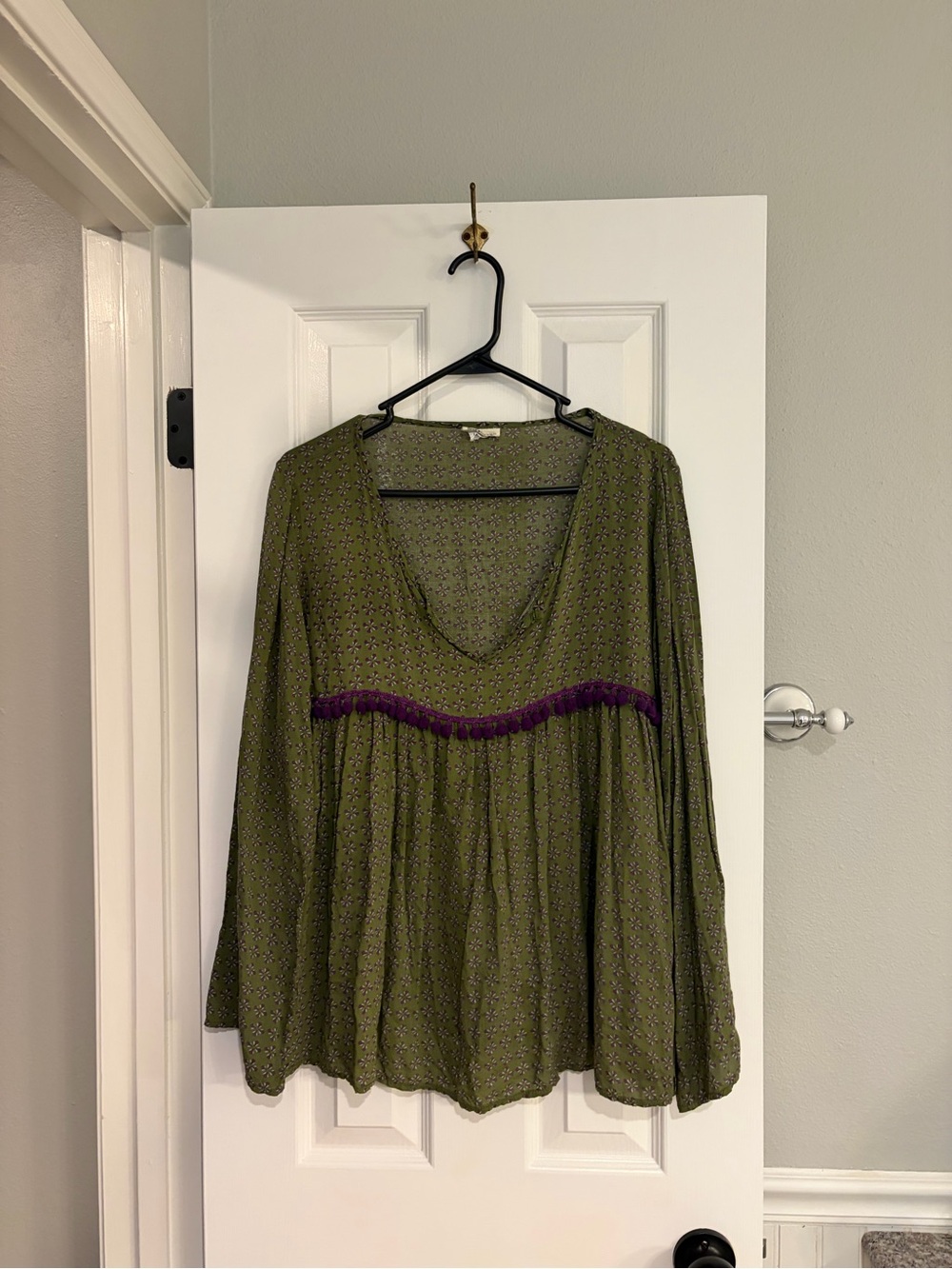 Natural Life Boho Sage Green Floral Fringe Babydoll Top L XL